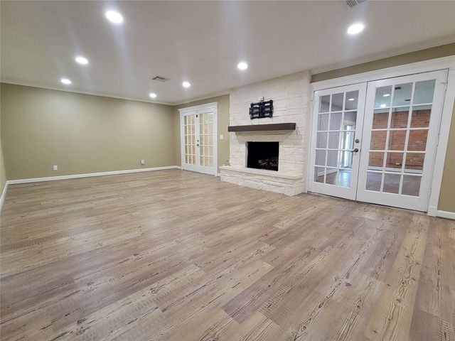 630 Stonewall Jackson Drive, Conroe, TX 77302