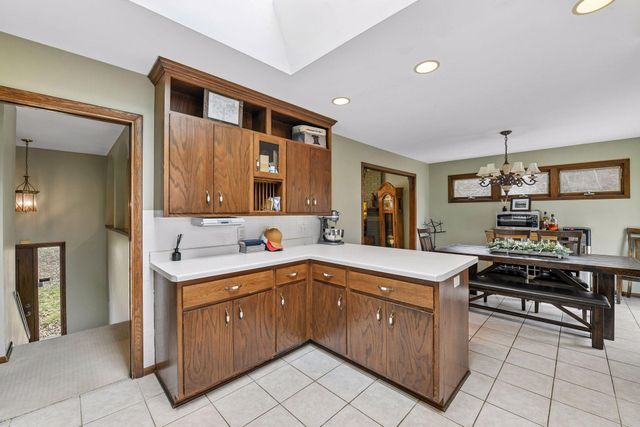 2008 Indian Road W, Minnetonka, MN 55305