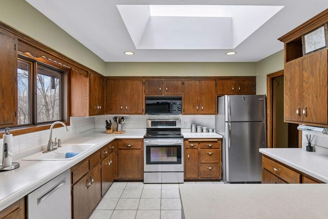 2008 Indian Road W, Minnetonka, MN 55305