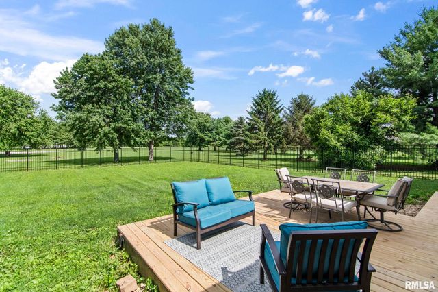 5640 IRON BRIDGE Road, Chatham, IL 62629