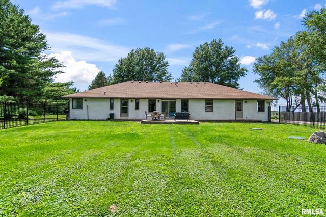5640 IRON BRIDGE Road, Chatham, IL 62629