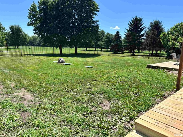 5640 IRON BRIDGE Road, Chatham, IL 62629
