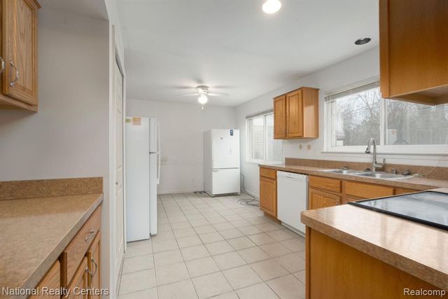 29330 Pinetree Drive, Southfield, MI 48076