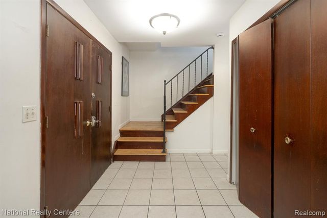 29330 Pinetree Drive, Southfield, MI 48076