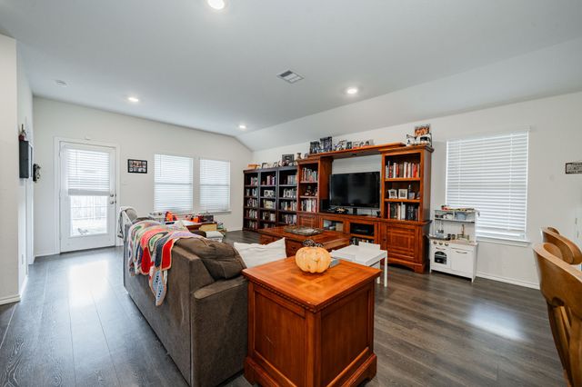 319 Pine Hollow Way, Josephine, TX 75189