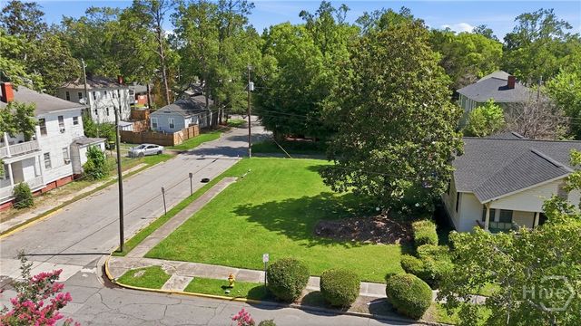 702 E 36th Street, Savannah, GA 31401
