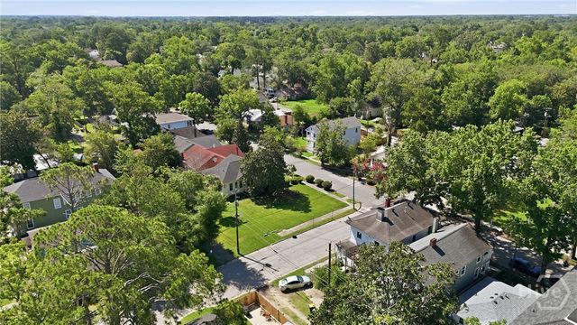 702 E 36th Street, Savannah, GA 31401