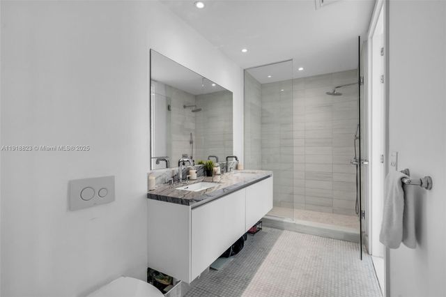 700 NE 26th Ter 1004, Miami, FL 33137