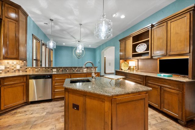 2500 Woodbridge Trail, Mansfield, TX 76063