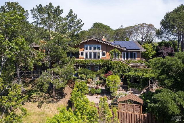 39 Tomahawk Dr, San Anselmo, CA 94960