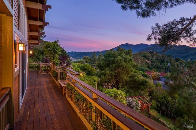 39 Tomahawk Dr, San Anselmo, CA 94960