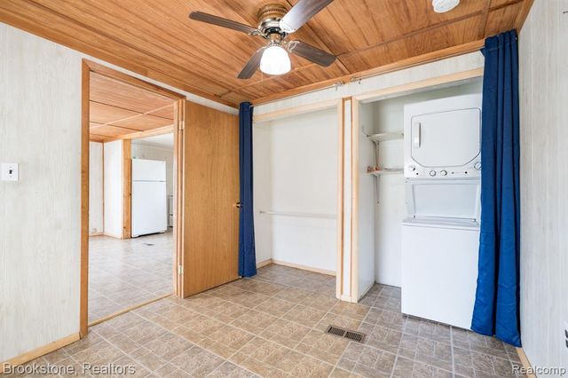 101 Tebeau Court, Auburn Hills, MI 48326