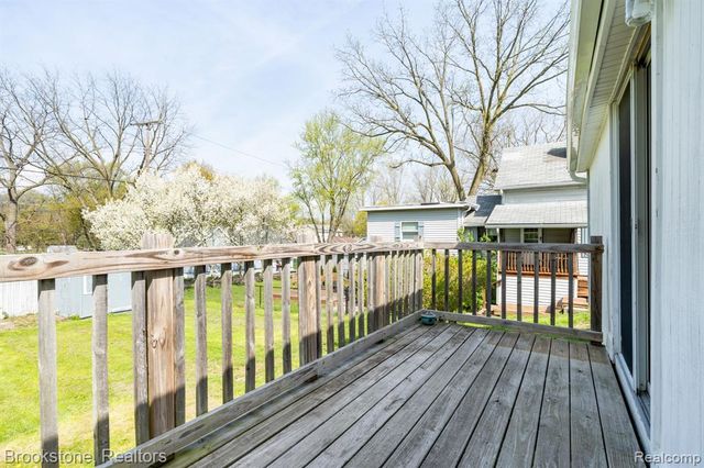 101 Tebeau Court, Auburn Hills, MI 48326
