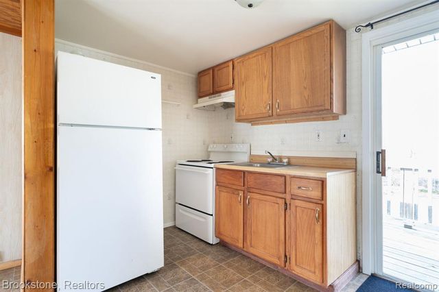 101 Tebeau Court, Auburn Hills, MI 48326