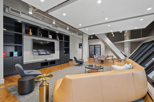 1101 Walnut Street 502, Kansas City, MO 64106