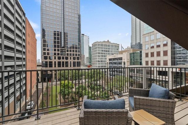 1101 Walnut Street 502, Kansas City, MO 64106