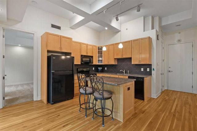 1101 Walnut Street 502, Kansas City, MO 64106
