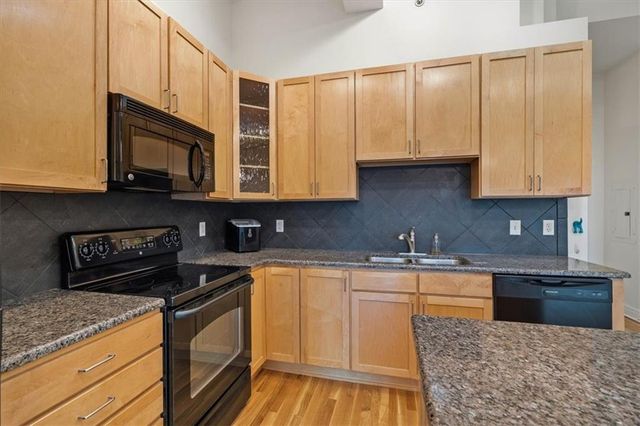 1101 Walnut Street 502, Kansas City, MO 64106