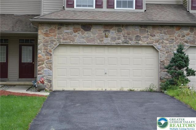204 South Kathryn Street, Palmer Twp, PA 18045