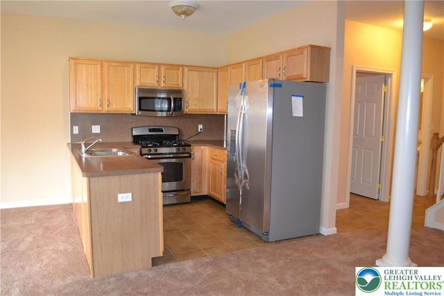 204 South Kathryn Street, Palmer Twp, PA 18045