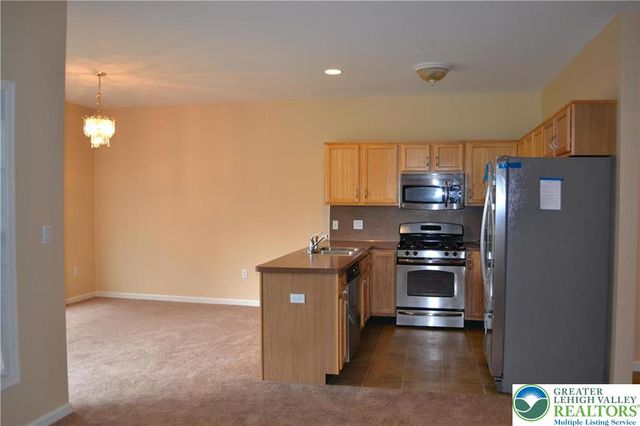 204 South Kathryn Street, Palmer Twp, PA 18045