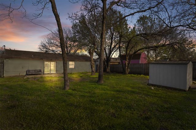 1002 Briddlewood Drive, Garland, TX 75040