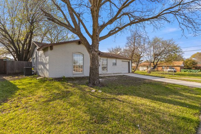 1002 Briddlewood Drive, Garland, TX 75040