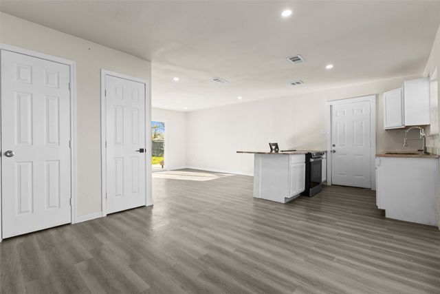 1002 Briddlewood Drive, Garland, TX 75040