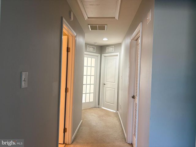 88 SUNDANCE DR, Hamilton, NJ 08619