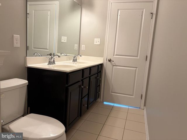 88 SUNDANCE DR, Hamilton, NJ 08619