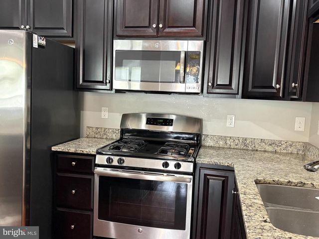 88 SUNDANCE DR, Hamilton, NJ 08619