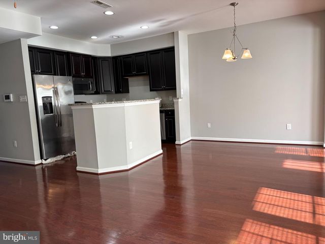 88 SUNDANCE DR, Hamilton, NJ 08619