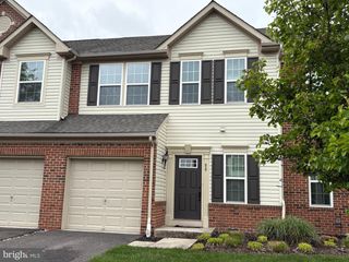 88 SUNDANCE DR, Hamilton, NJ 08619