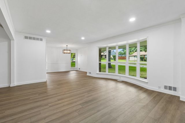 1440 Acapulco Drive, Dallas, TX 75232