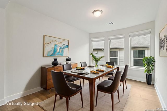 122 Barton Point, Cibolo, TX 78108