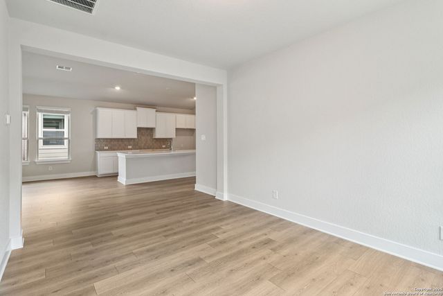 122 Barton Point, Cibolo, TX 78108