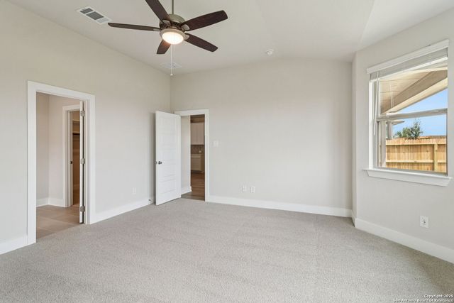 122 Barton Point, Cibolo, TX 78108