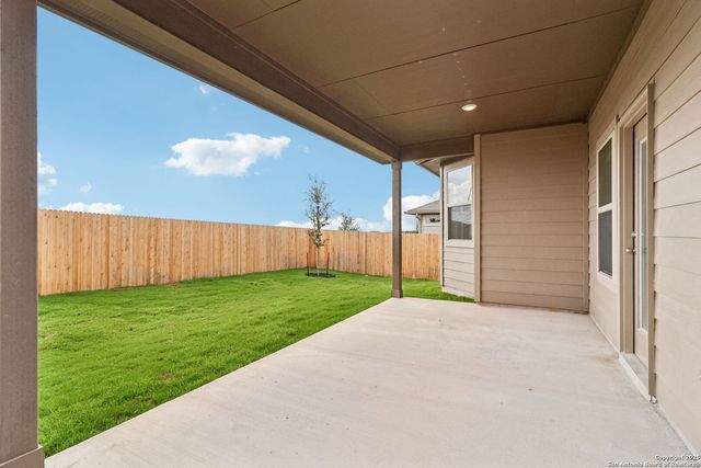 122 Barton Point, Cibolo, TX 78108