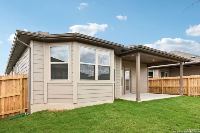 122 Barton Point, Cibolo, TX 78108