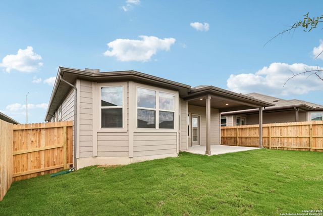 122 Barton Point, Cibolo, TX 78108