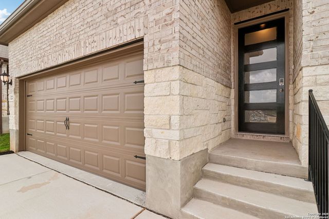 122 Barton Point, Cibolo, TX 78108