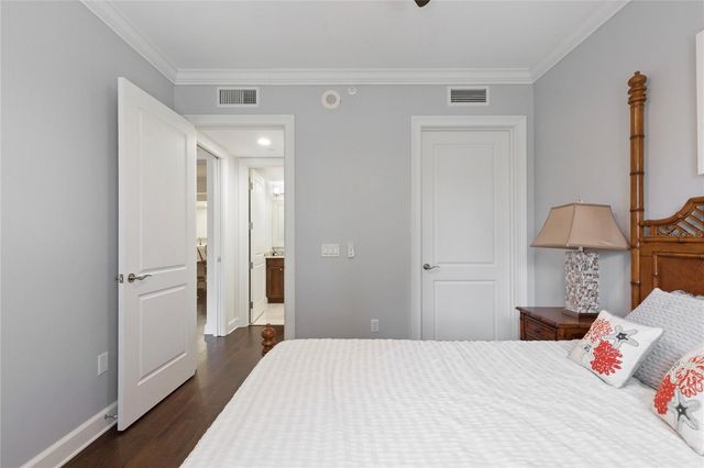 300 BEACH DRIVE NE 302, St Petersburg, FL 33701