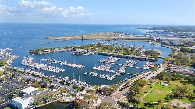 300 BEACH DRIVE NE 302, St Petersburg, FL 33701