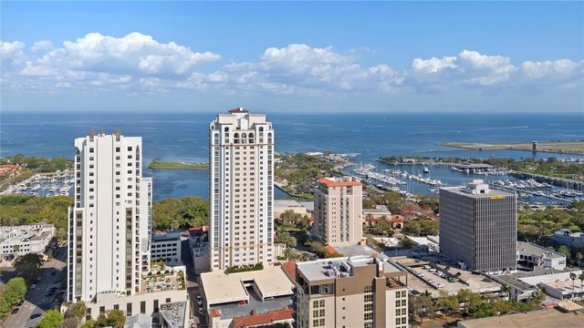 300 BEACH DRIVE NE 302, St Petersburg, FL 33701