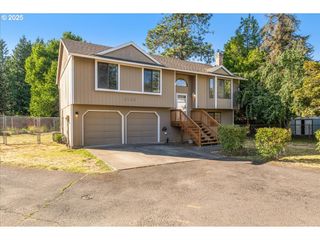 2123 Se 176TH Ave, Portland, OR 97233