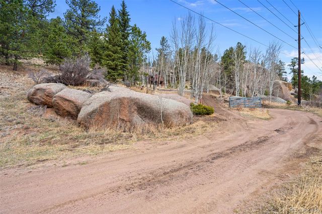 553 Arrowhead Road, Florissant, CO 80816