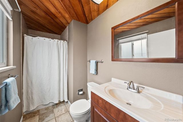 12398 W 70th Avenue, Arvada, CO 80004