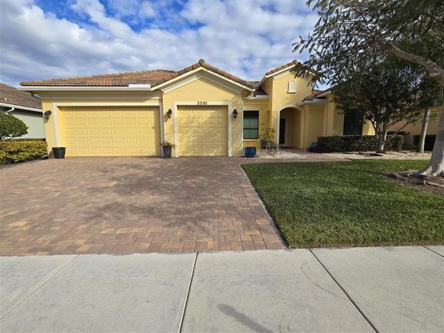 2095 NW Diamond Creek Way, Jensen Beach, FL 34957