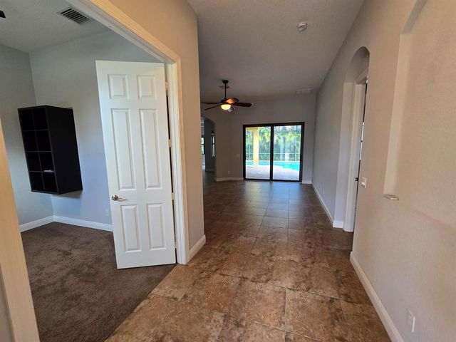 2095 NW Diamond Creek Way, Jensen Beach, FL 34957