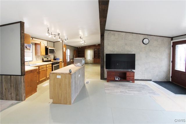 7571 Snell Road, New Bremen, NY 13367